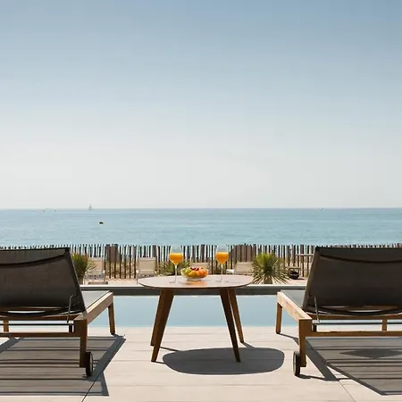 Konukevi Villa Miramar - Suite Vue Mer *